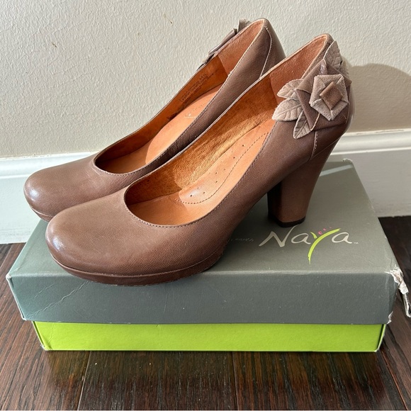 5 Pairs of Naya/Anthropologie Heels Size 8.5 - Picture 11 of 11